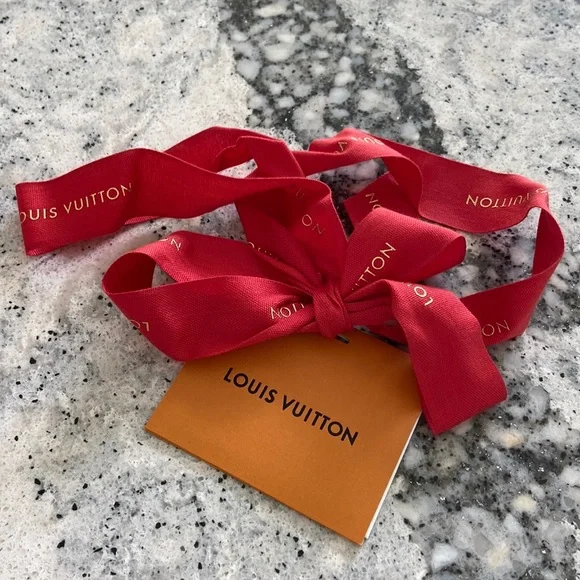 Louis Vuitton | Accessories | Brand New Louis Vuitton Gift  display picture 2
